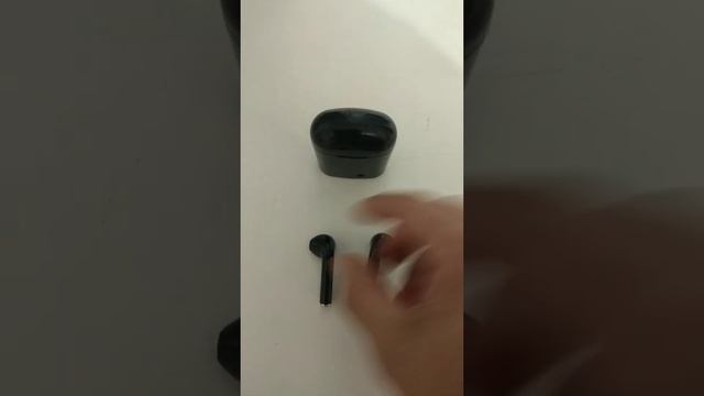 Не работает один беспроводной наушник смотреть онлайн