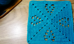 МОТИВ крючком. Вяжем Квадратный Мотив с СЕРДЕЧКАМИ