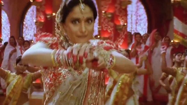 Индийский танец. Айшвария Рай и Мадхури Дикшит. Музыка Хатуба смотреть онлайн