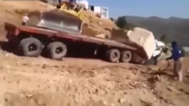 Что-то пошло не так смотреть онлайн