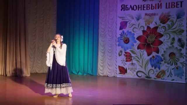 Северная скоморошина "Блоха". Арт-Группа "Яблоневый цвет" Юлия Короткова смотреть онлайн