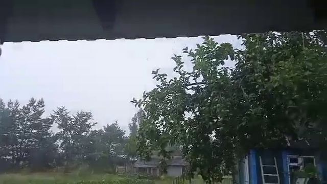 А у нас на хуторе ливень!!! смотреть онлайн