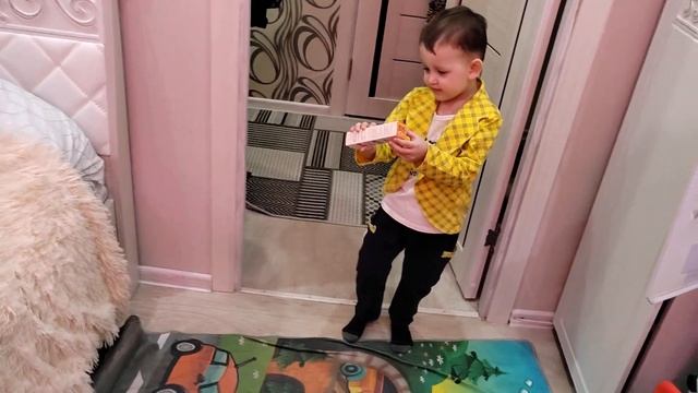 8 марта-международный женский день, подарки для девочек от мальчиков? смотреть онлайн