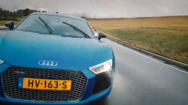 Audi R8 V10 Plus new vs McLaren 570S смотреть онлайн