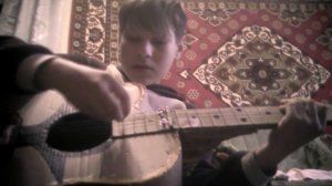 Готовая гитара из картона разрисовал и сыграл несколько песен :-) :-)®©×µ