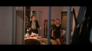 Налево от лифта