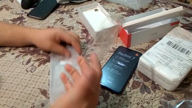Xiaomi redmi 7 и без проводная мышка на аккумуляторе смотреть онлайн
