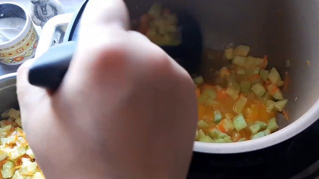 Кабачковая икра в мультиварке смотреть онлайн