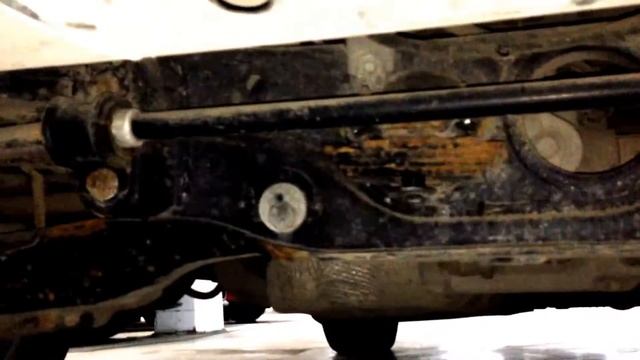 Помощь при покупке автомобиля.Осмотр задней подвески Lexus RX-350 смотреть онлайн