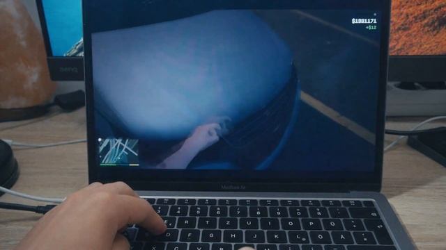 M1 MacBook Air - Grand Theft Auto V Test (2023) смотреть онлайн