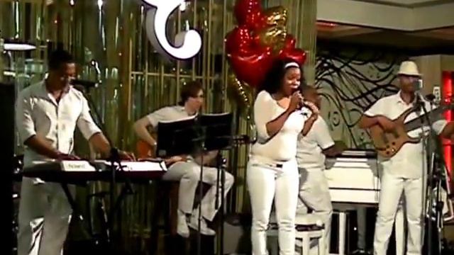 Habana Base Band In Concert  Camisa Negra (live Version)
