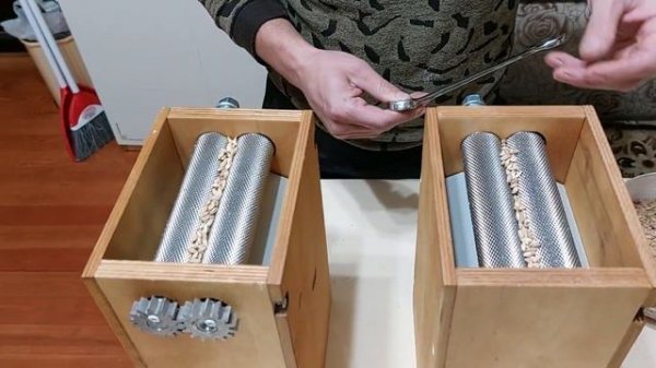 Сравниваю мельницы для солода