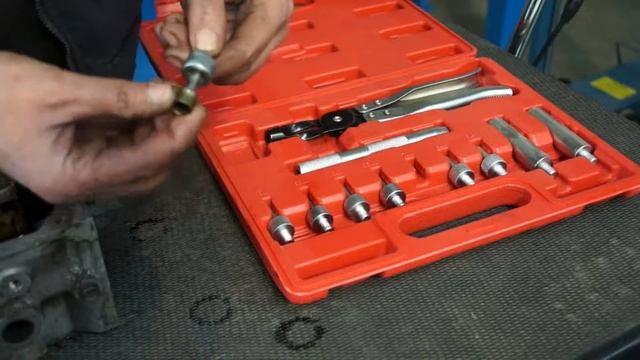 Lincos® A-1010 Trusă pentru scoatere și montare simering смотреть онлайн