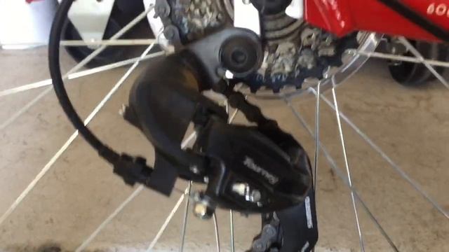 Shimano Tourney Rear Derailleur B Screw Adjustment - Does It Work?