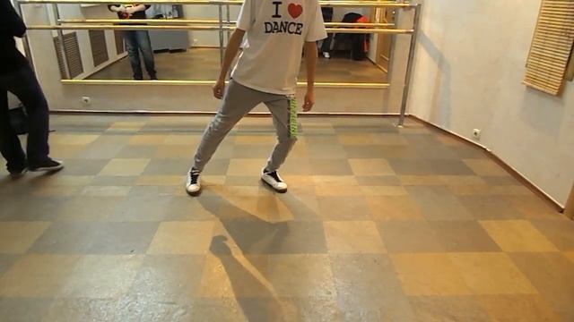 Обучение Электро Дэнс (Electro Dance Tutorial) - Шаги, Степы (2 Steps) смотреть онлайн