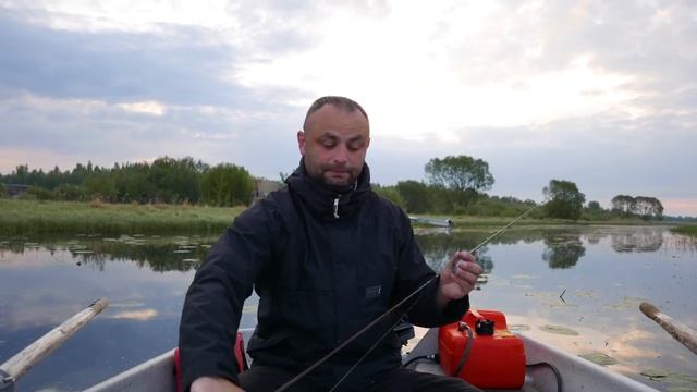 Сравнение блесен. Rapala Weedless Shad против Rapala Spoon Minnow. Ловля Щуки незацепляйками. смотреть онлайн
