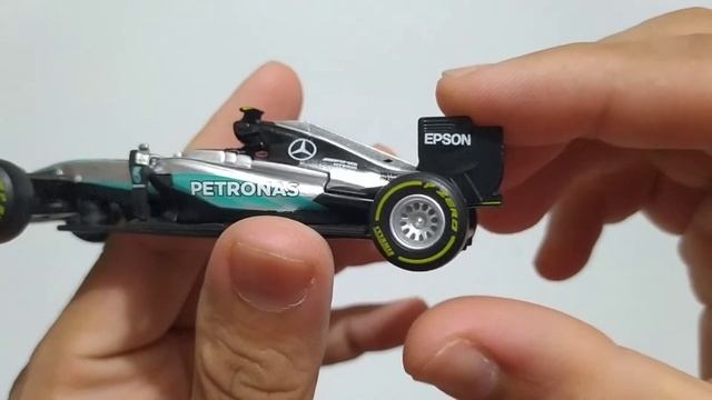 Bburago 1/43 scale Mercedes F1 W07 Hybrid смотреть онлайн