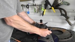 В какую сторону должны лететь искры от болгарки?