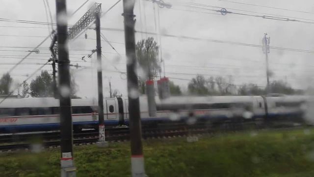 ЭВС1-13 Москва Санкт Петербург на кадре отправлялся со станции Славянка смотреть онлайн