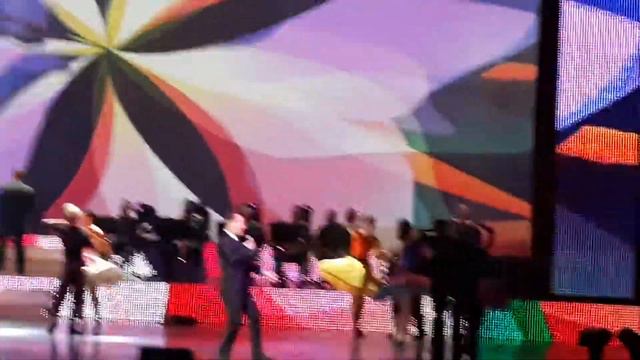 В краю магнолий - исп. Витас . Праздничный концерт в честь Дня победы. смотреть онлайн