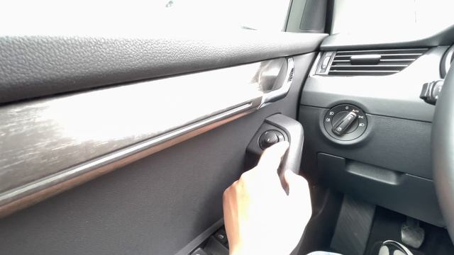 Осмотр Skoda Octavia Scout FL 2018 года в хорошей комплектации с пробегом за 200 000