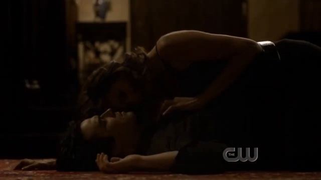 Деймон и Елена - Колыбельная смотреть онлайн