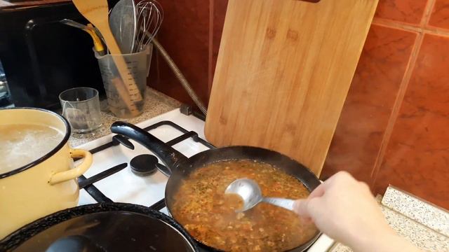 Чистим снег❄ Готовлю несколько блюд на ужин 👩🍳 Заставили ехать 🤷♀️ смотреть онлайн