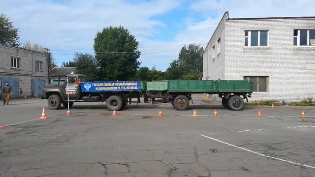 Экзамен в автошколе на категорию СЕ смотреть онлайн