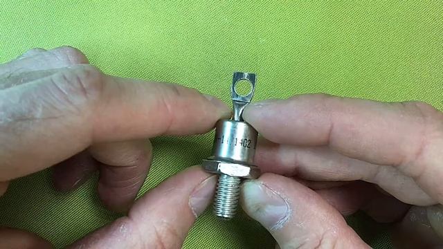 Силовой Диод Д132-50Х-14 – силовой низкочастотный диод штыревой конструкции общего назначения. смотреть онлайн