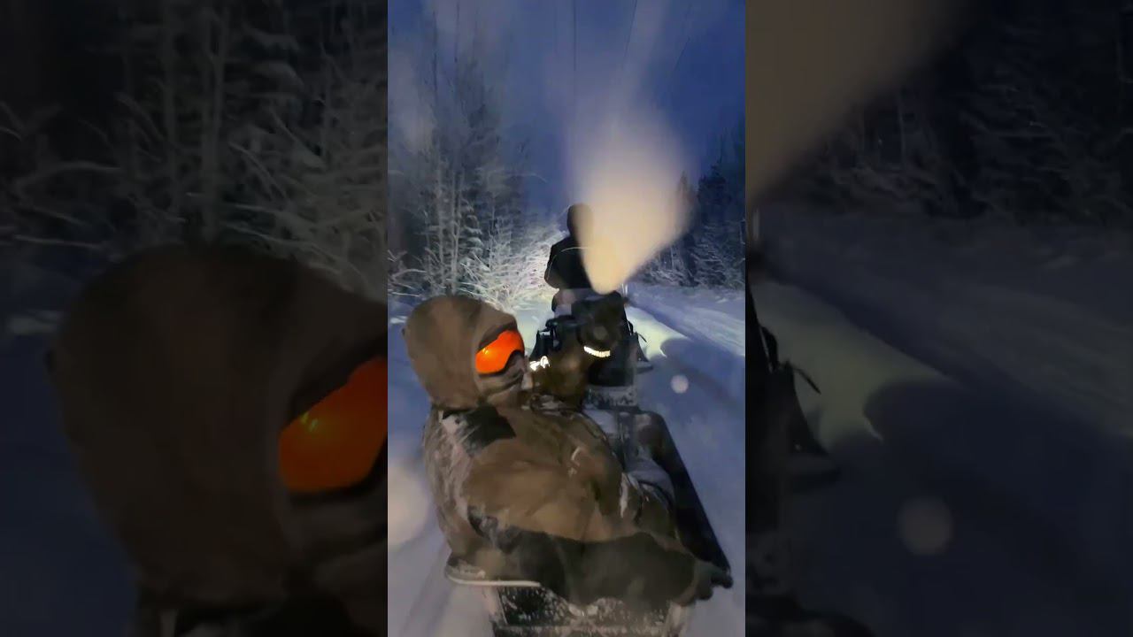 Шумный город позади смотреть онлайн