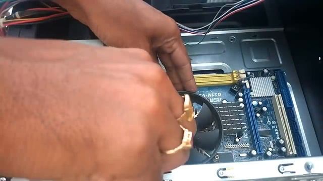 How to Make or Assemble Desktop CPU Step by Step At Home | How to Build a Computer with used Parts смотреть онлайн