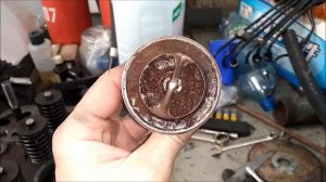 Стали менять прокладку под головкой на тракторе  мтз 1221,   попали на ремонт двигателя