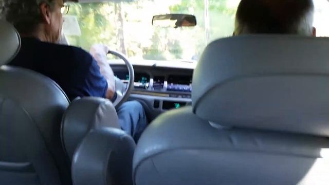 1996 Lincoln Town Car test drive смотреть онлайн