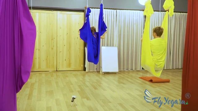 Акробатика с эластичным полотном. Комплекс 7 смотреть онлайн