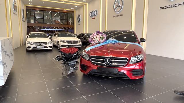 Giao Xe Mercedes E300 AMG 2019 - Thế Giới Xe Đức - Mr Long CEO смотреть онлайн