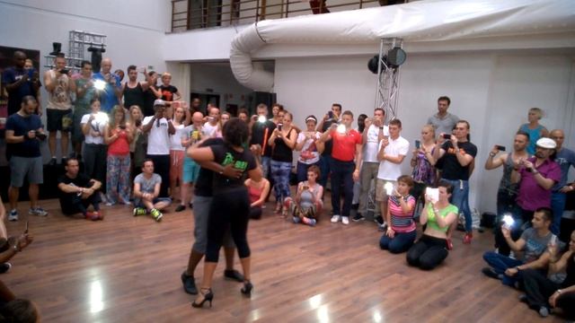 Laurent & Adeline - Kizomba technical steps - BKC2014 смотреть онлайн