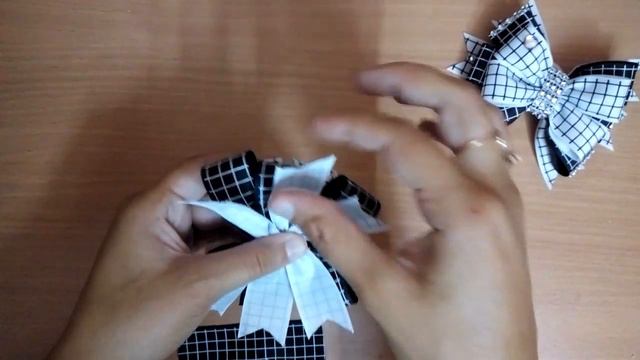 DIY Школьные банты из лент МК / School bows DIY смотреть онлайн