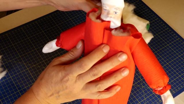 МК. Дед Мороз. Одеваем шубу | Часть №5 | DIY - New Year Toy смотреть онлайн