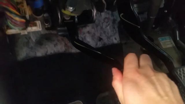 Honda Crv 3 pédale embrayage qui grince смотреть онлайн