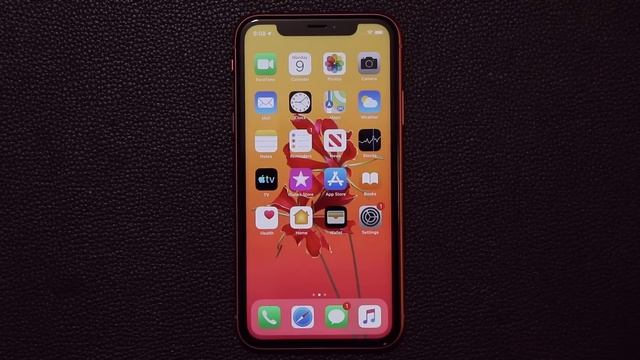 iOS 13 running on iPhone 11 and iPhone Xr - New Features смотреть онлайн