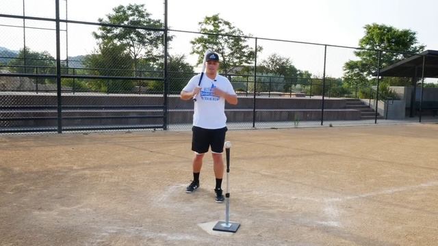 Should You Swing A Wood or Aluminum Bat? смотреть онлайн