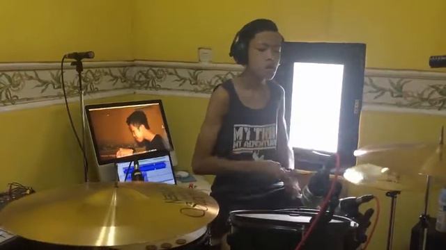 Bon Jovi-This House Is Not For Sale [Drum Cover] смотреть онлайн