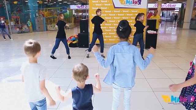 Семейный парк приключений Zамания в ТЦ Авиапарк смотреть онлайн