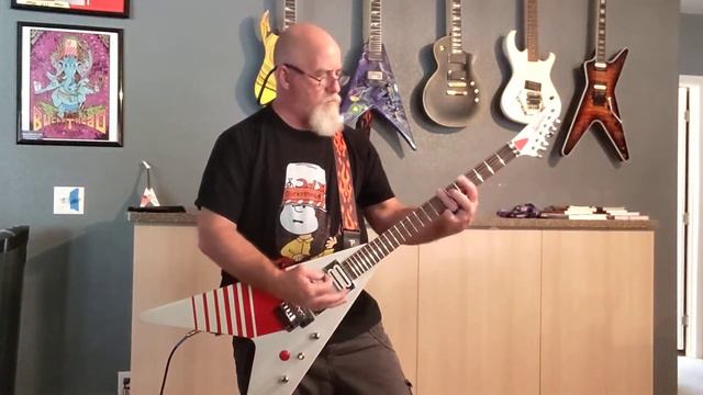 Custom built: Buckethead's KFC Flying V смотреть онлайн