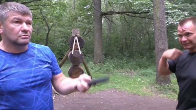 Михаил Грудев. Работа с имитацией ножа на высоких скоростях. смотреть онлайн