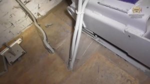 Лифт стучал и дергался по экзотической причине