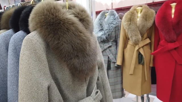 ШИКАРНЫЕ ПАЛЬТО ПУХОВИКИ И ЭКО ШУБКИ смотреть онлайн