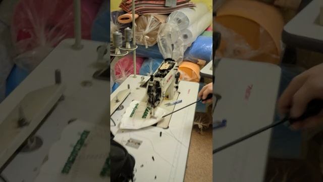 Промышленный зигзаг Aurora #швейка смотреть онлайн