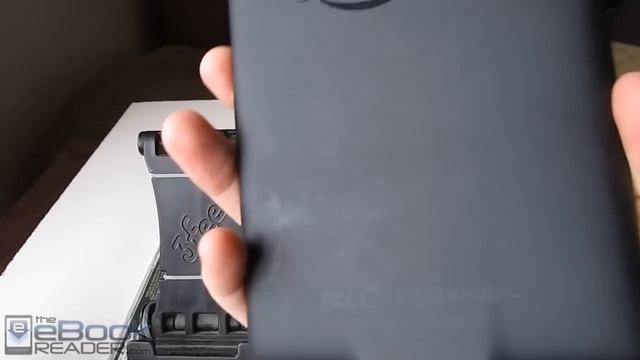 Kindle Voyage Vs Kindle Paperwhite Comparison Review