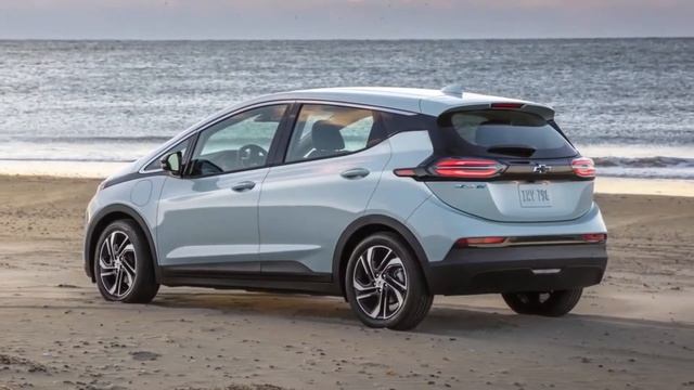 2022 Chevrolet Bolt EV redesigned - Price & Specs || Interior & Exterior смотреть онлайн